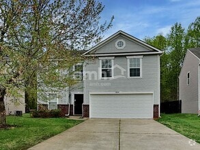 Building Photo - 4804 Reinbeck Dr
