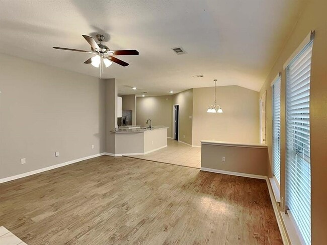 Building Photo - 18115 Water Mill Dr
