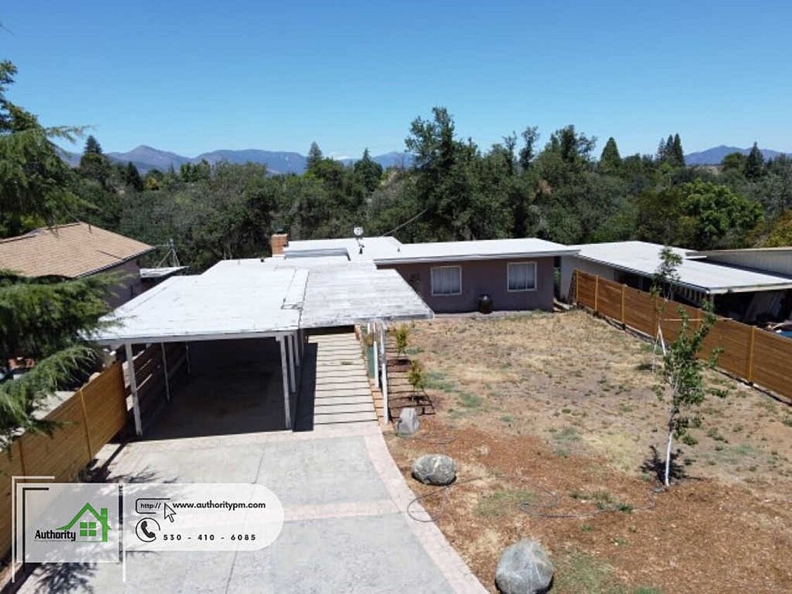 Primary Photo - 3340 Sunset Dr