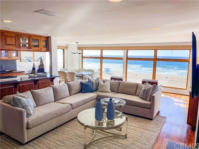 Building Photo - 3416 The Strand