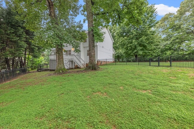Building Photo - 161 Mediate Dr