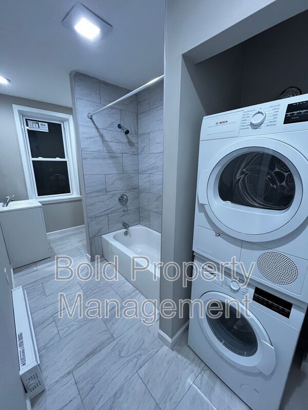 Foto del edificio - 108 S 8th St