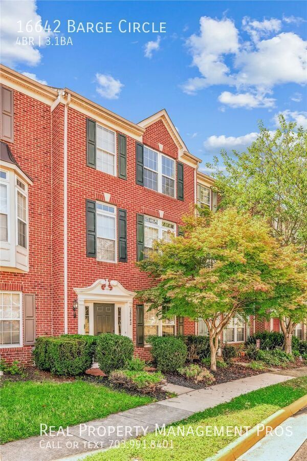 Building Photo - 16642 Barge Cir