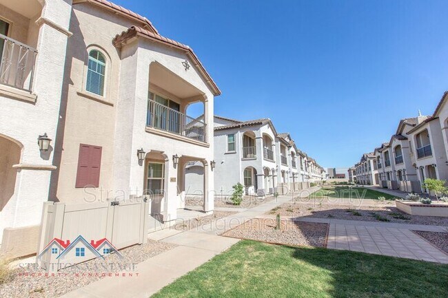 Building Photo - 4117 E Pinto Dr