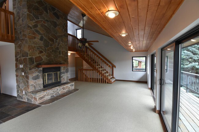 Building Photo - 2635 Little Coyote Rd