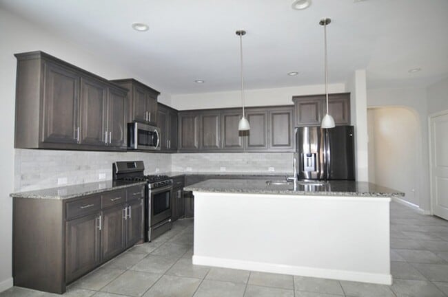 Building Photo - 548 Dunster Ln