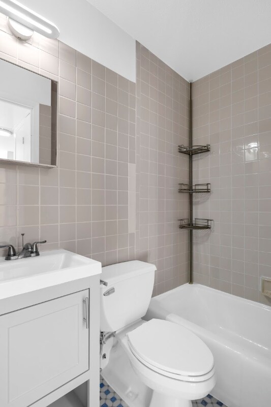 Building Photo - 200 Bowery