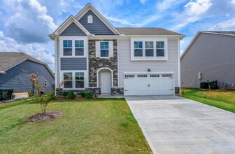 Building Photo - 105 Bruinen Dr