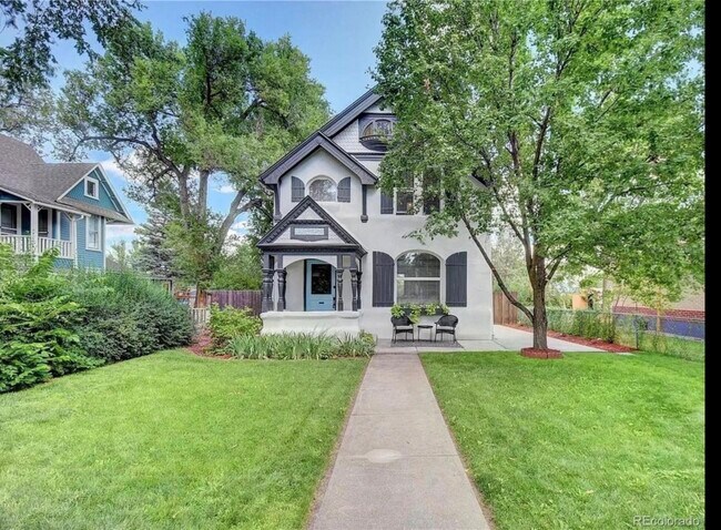 Foto del edificio - 2126 Grove St