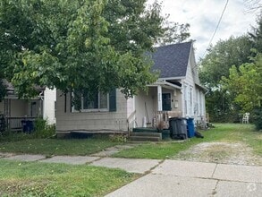 Building Photo - 506 Howland Ave