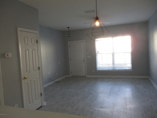 Foto del edificio - 3548 Lone Tree Ln