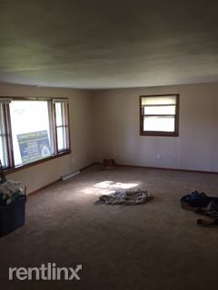 Building Photo - 4 br, 1.5 bath House - 125 Brink Dr