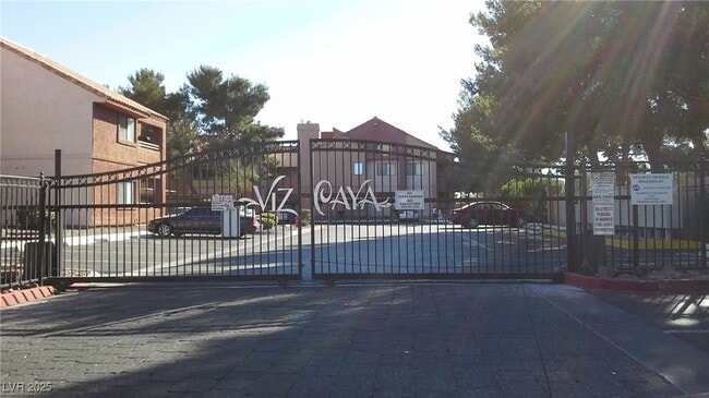 Building Photo - 5072 S Rainbow Blvd