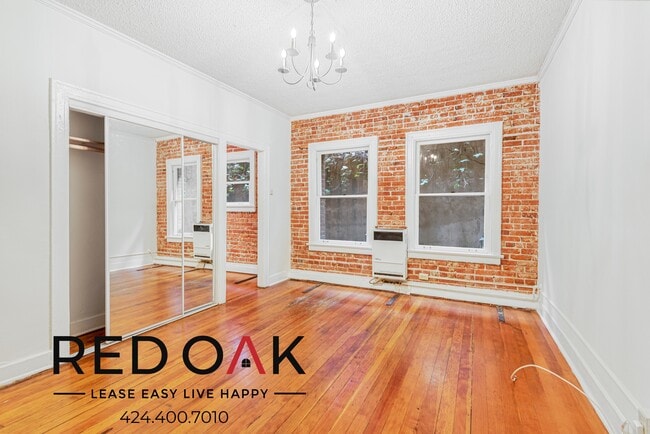 Foto del edificio - 532 S Coronado St