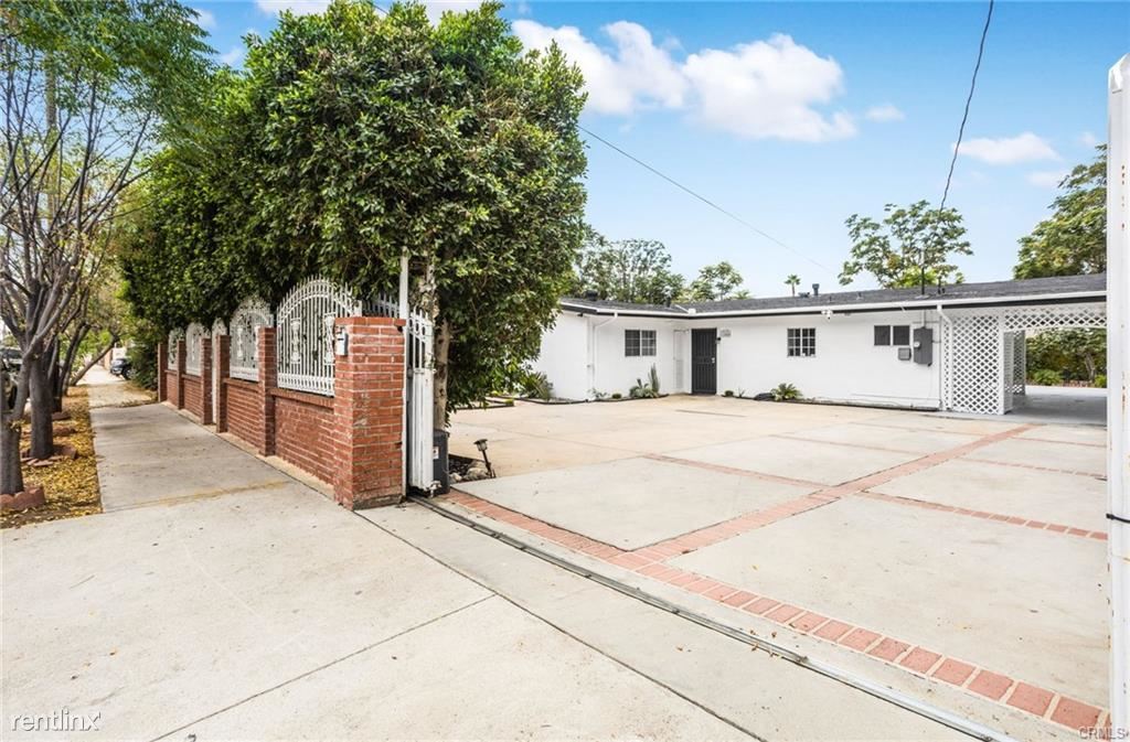 11545 Dronfield Ave, Los Angeles, CA 91331 House Rental in Los