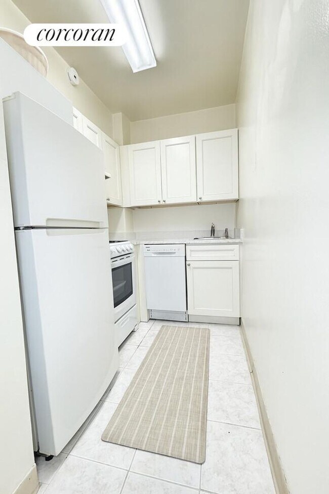 Foto del edificio - 249 E 48th St