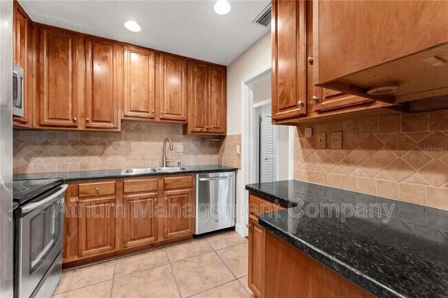 Foto del edificio - 2817 Eastern Pkwy