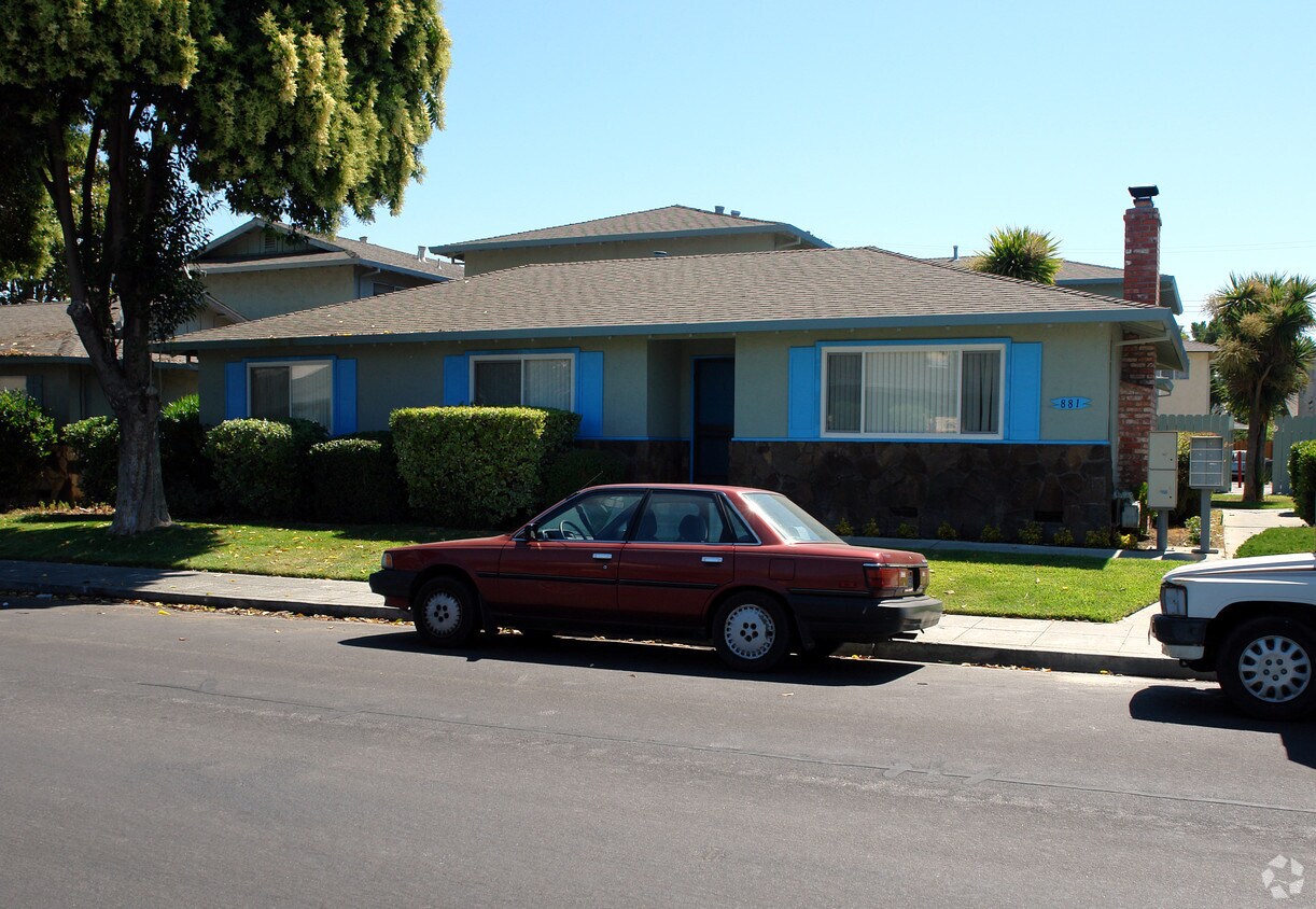 Foto principal - 881 Burbank