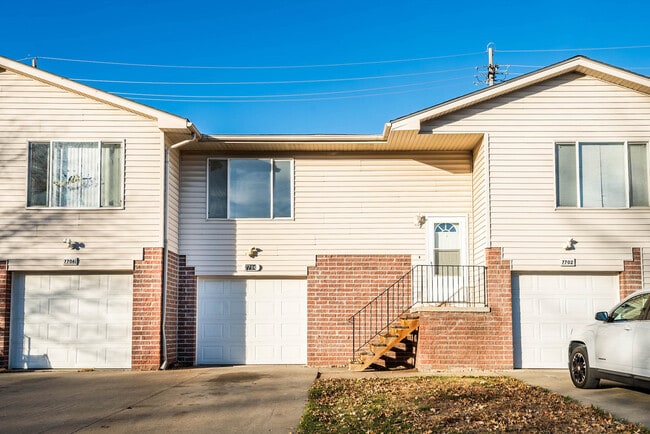 Exterior - 7704 S 25th St