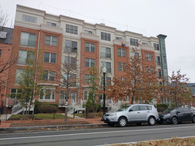 Foto del edificio - 1350 Maryland Ave NE