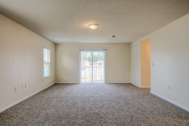 Foto del edificio - For Rent- 2nd month FREE Rent