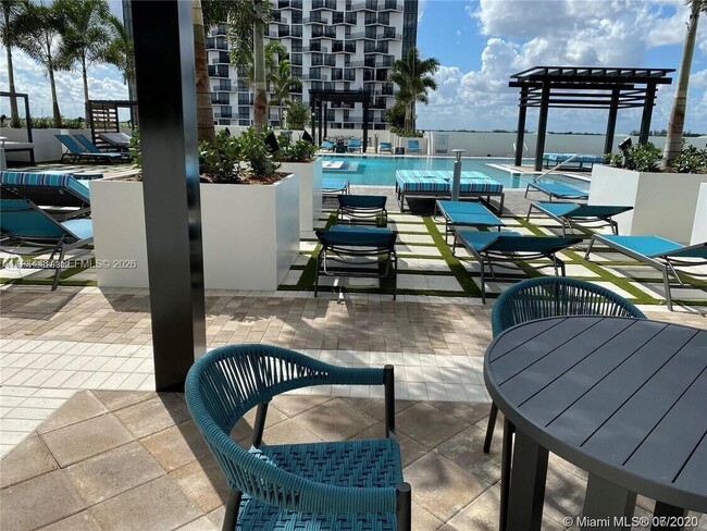 Foto del edificio - 5350 NW 84th Ave