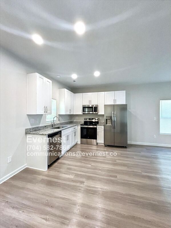 Foto del edificio - 356 Freedom St SW