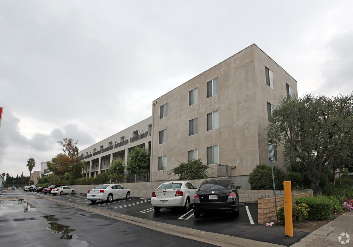 Parc Ridge Apartments Northridge, CA