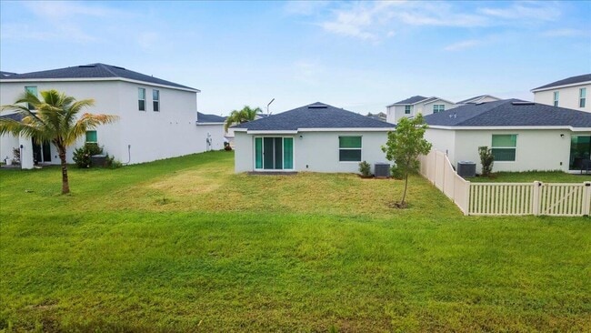 Foto del edificio - 1338 Colebrook Cir SW