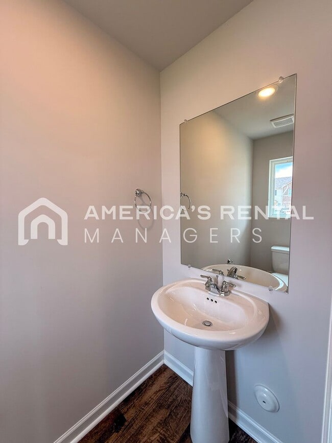 Building Photo - New Construction Townhouse for Rent in Lin...