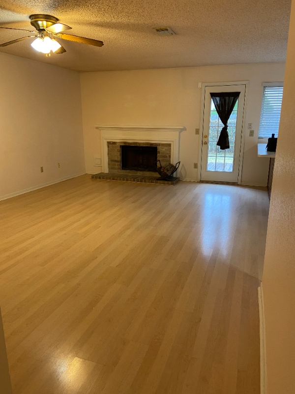 Foto del edificio - 3027 Granite Lake Dr