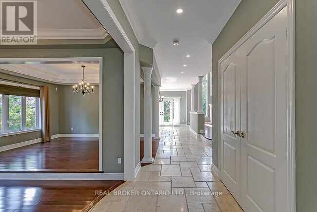 Building Photo - 1510 Arrowhead Rd