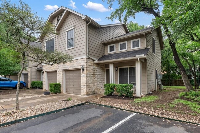 Building Photo - 4501 Whispering Valley Dr
