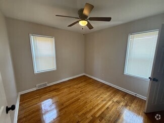 Building Photo - 17554 Avon Ave
