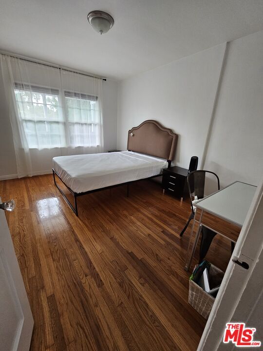 Foto del edificio - 2333 S Garth Ave
