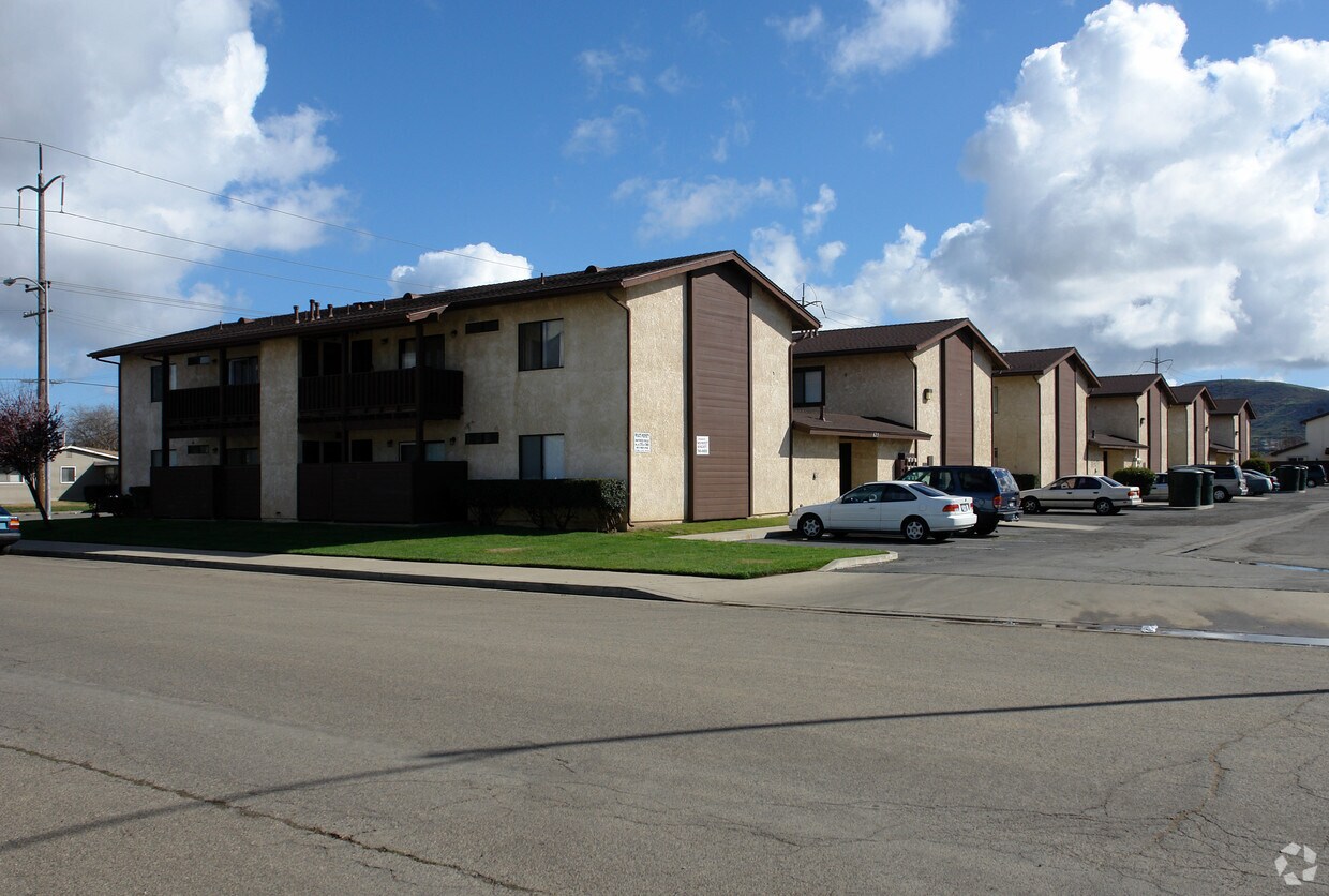 Valley Crest Apartments Lompoc, CA