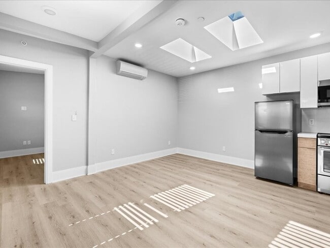 Building Photo - 87-89 Malden St