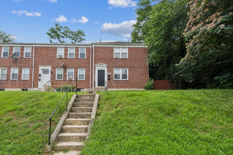 Primary Photo - 1122 Gleneagle Rd
