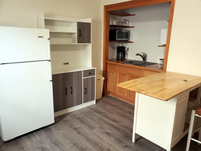 Foto del edificio - 3220 Halfway Ave