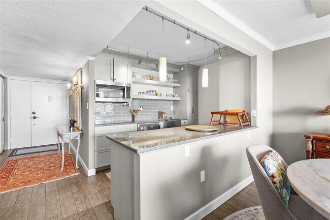 Foto del edificio - 707 S Gulfstream Ave