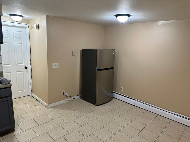 Kitchen - 11 Myrtle Ave