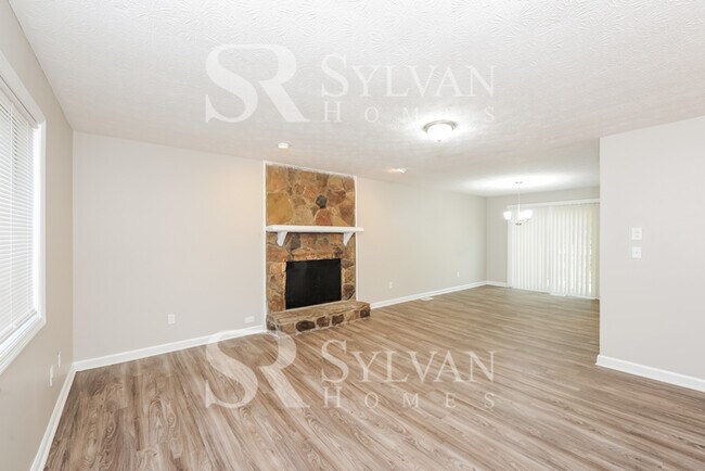 Foto del edificio - Prepare to fall in love with this 4 bedroom, 3.5 bathroom home