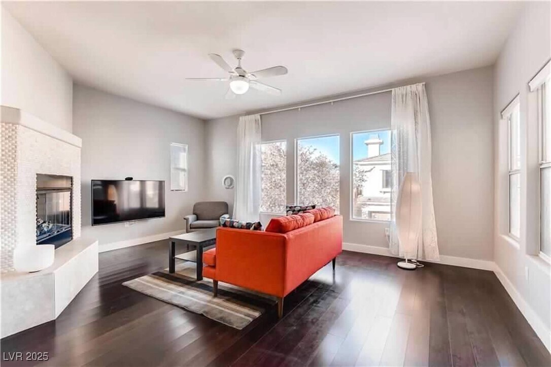 Foto principal - 840 Picotte St