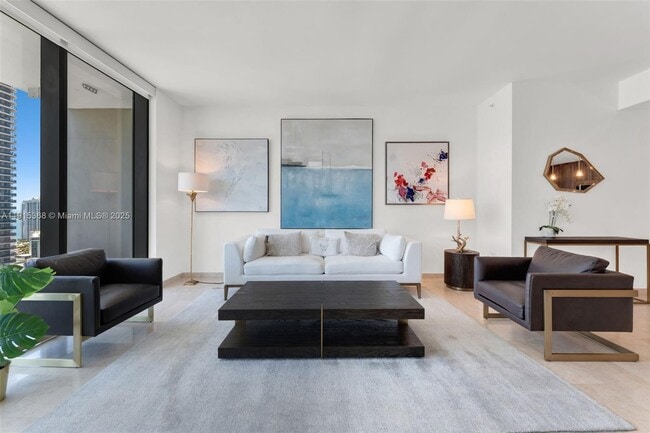 Foto del edificio - 88 SW 7th St