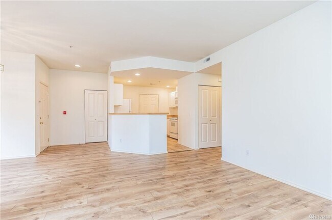 Foto del edificio - 2Bd/2Ba Issaquah Condo