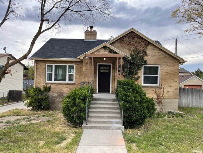 Building Photo - 7412 S 700 E