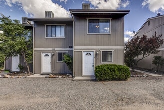 Building Photo - 510 1st St