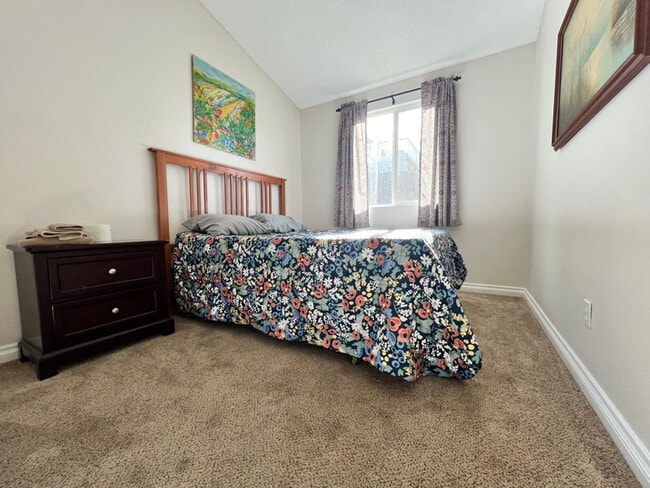 Building Photo - 6620 Stonehedge Dr