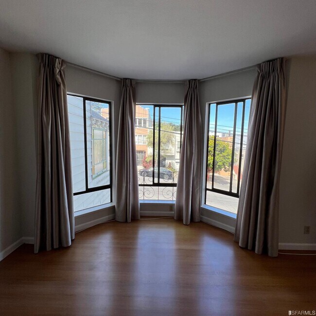Foto del edificio - 1670 10th Ave