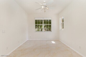 Building Photo - 9021 Las Maderas Dr
